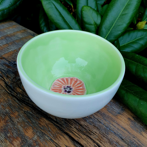 Porcelanowa miseczka z kwiatuszkiem