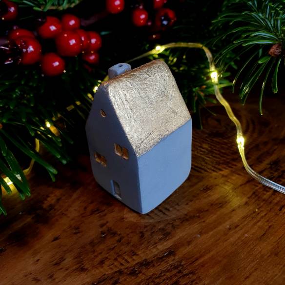 Ceramiczny domek "Złoty Daszek - Szary 5"