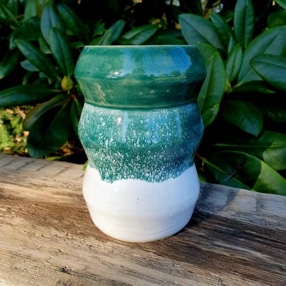Ceramiczny wazon "Morska Biel"