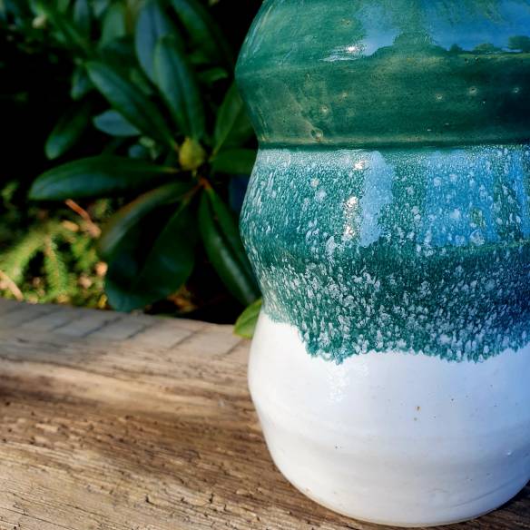 Ceramiczny wazon "Morska Biel"